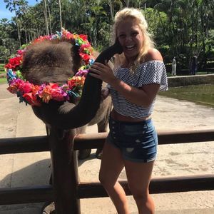 Meet your Posher, Nicole